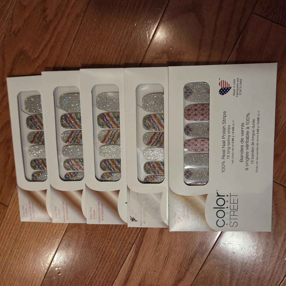 Color Street Silver Press-On Nails